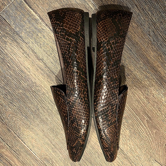 JustFab Florea Flats - Picture 3 of 8